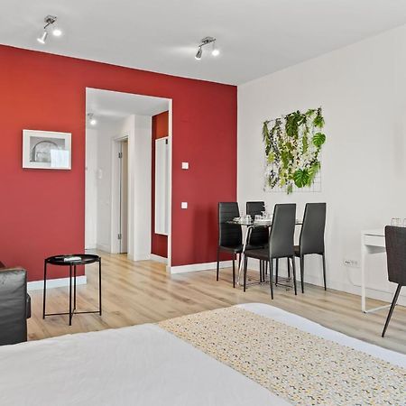Aquarius: Upscale Flat In The Heart Of Bucharest! Apartment Luaran gambar